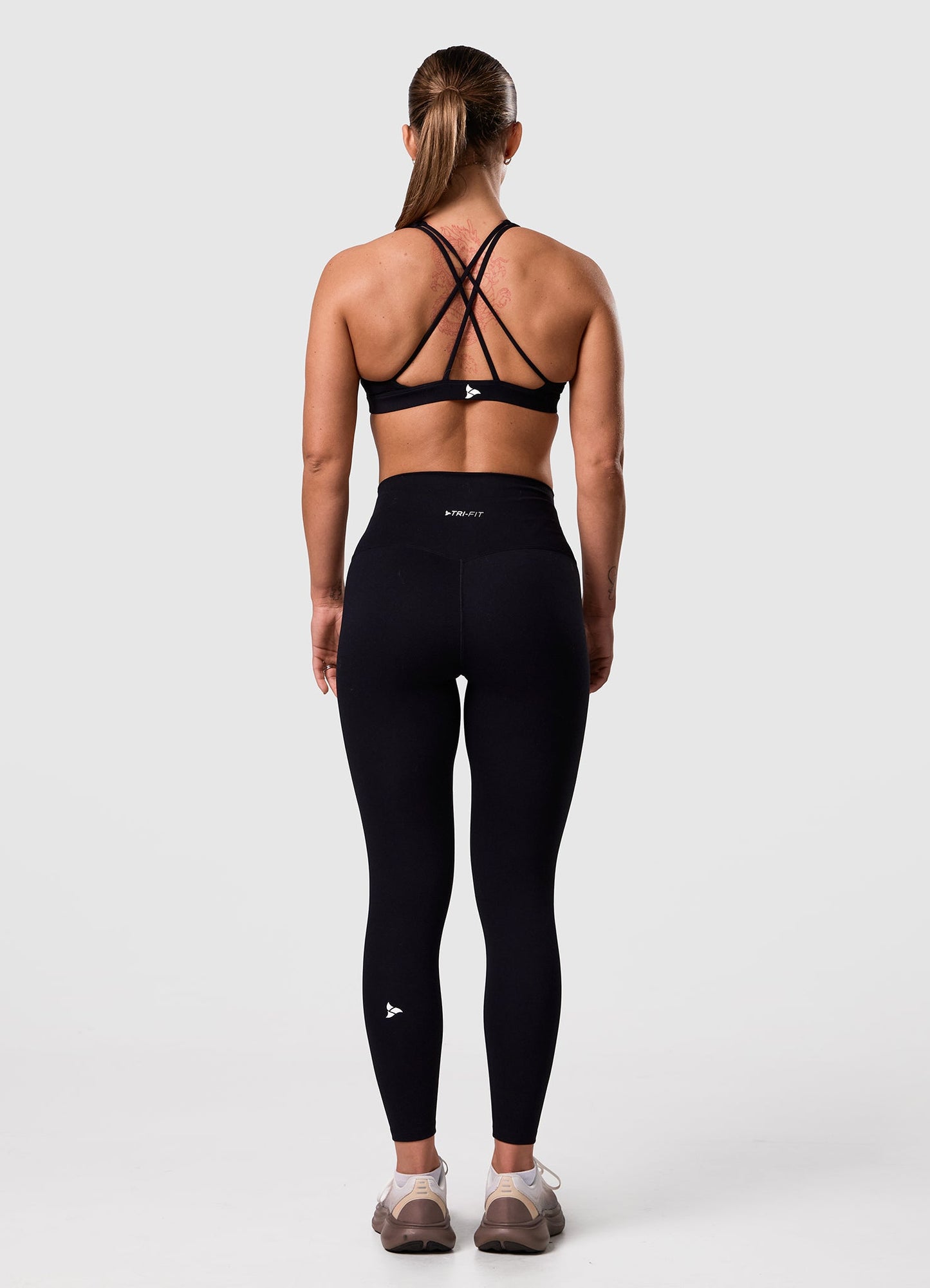 ROXI High Neck Sports Bra BLACK EDITION